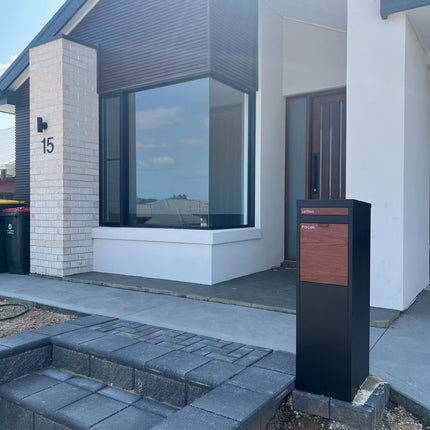Nest Parcel Letterbox Black