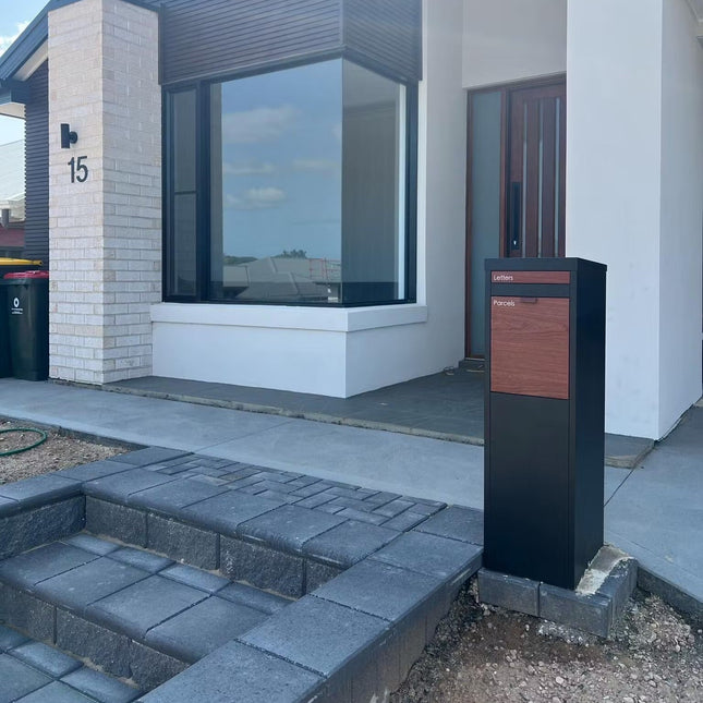 Nest Parcel Letterbox Black